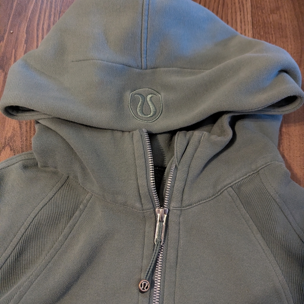 lululemon cropped scuba hoodie Full zip womens M/L sage green long sleeve hood - Picture 3 of 9